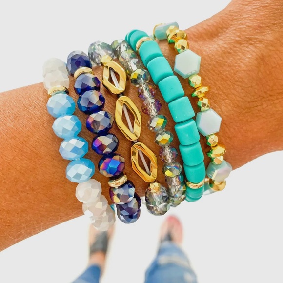 Jewelry - NEW Savvy Bling Bracelet Stack